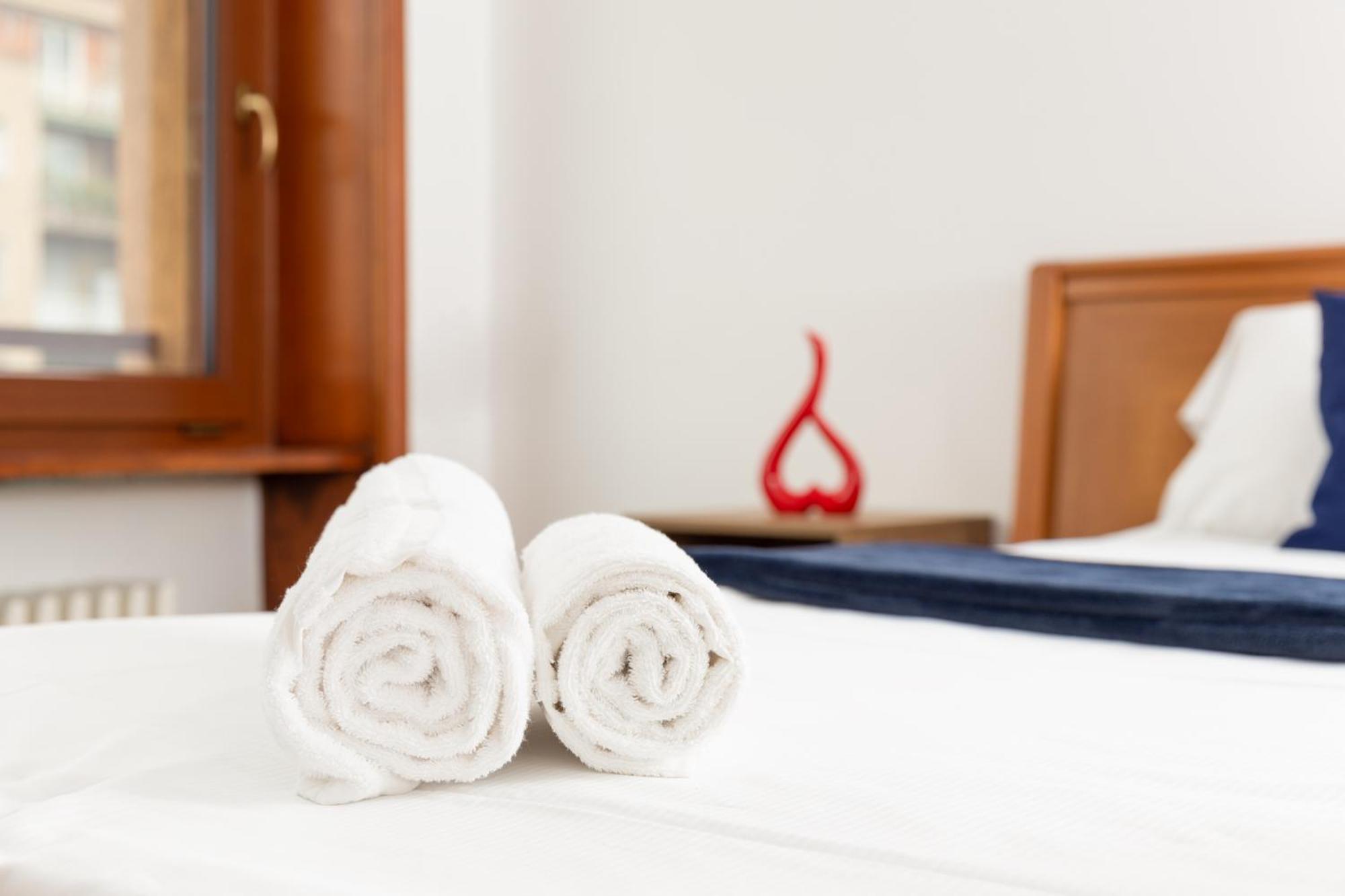 Free Parking - 5 Star - Sauna Luxury Apartment Milano Esterno foto