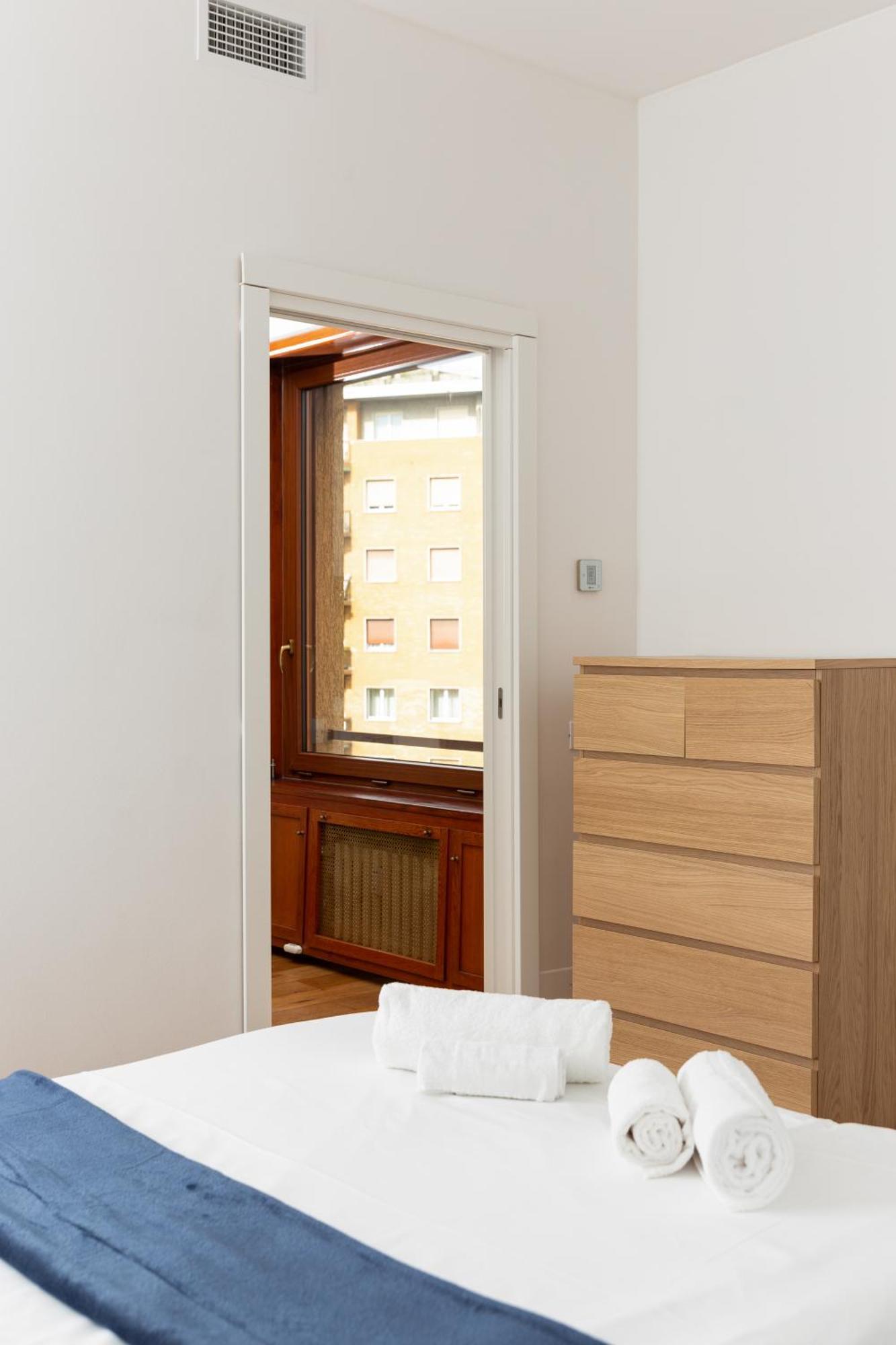 Free Parking - 5 Star - Sauna Luxury Apartment Milano Esterno foto